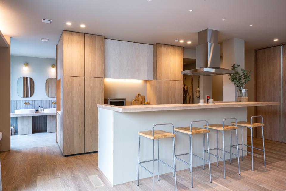 お料理中も会話が弾みそうなキッチン