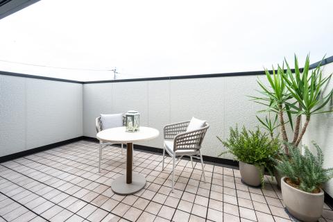 自由自在に楽しめるワイドなルーフバルコニー