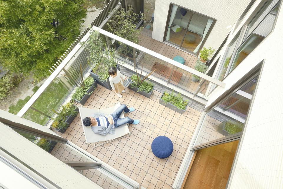 もうひとつのリビングダイニングとして楽しめるバルコニー