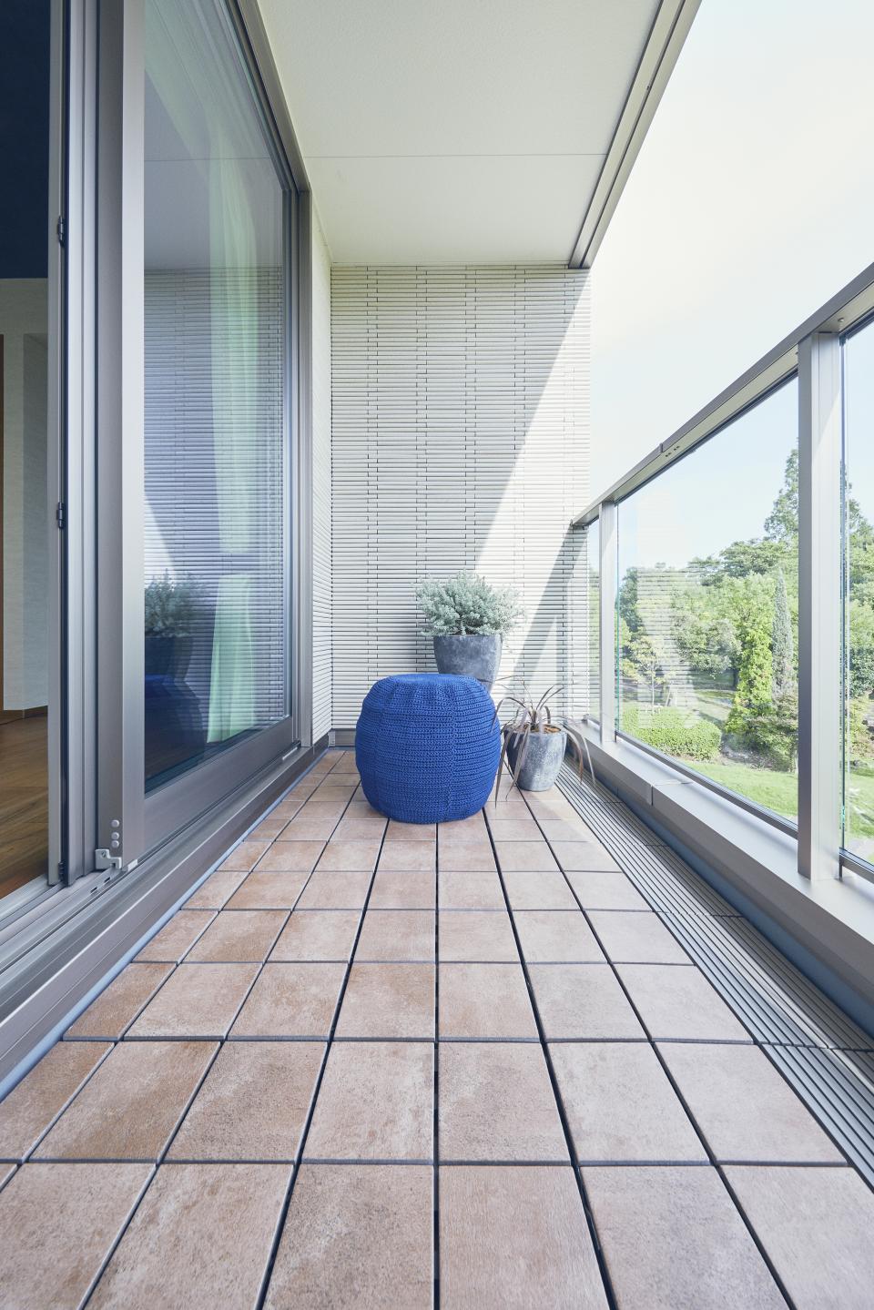 室内に落ち着きをもたらすインナーバルコニー